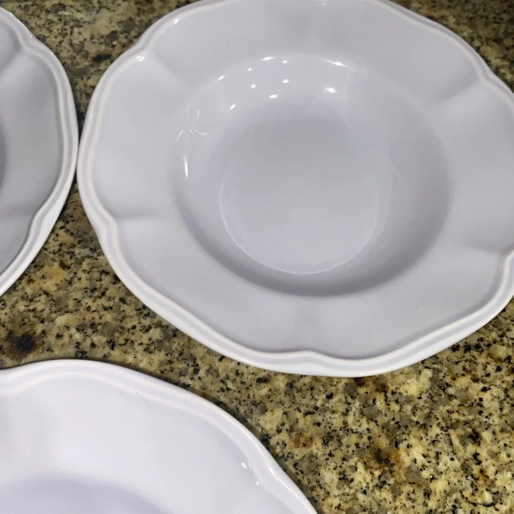 4 The Cellar Portugal Pale Lavender Embossed Scalloped Rim 9”W Dinner Bowls